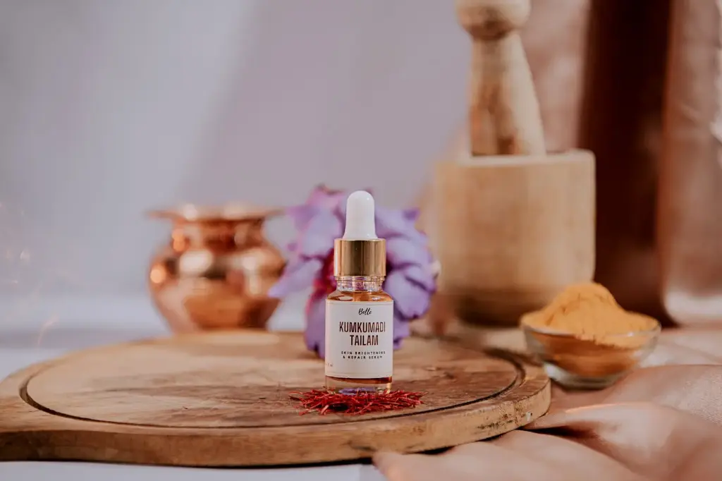Kumkumadi Tailam Ayurvedic Face Serum